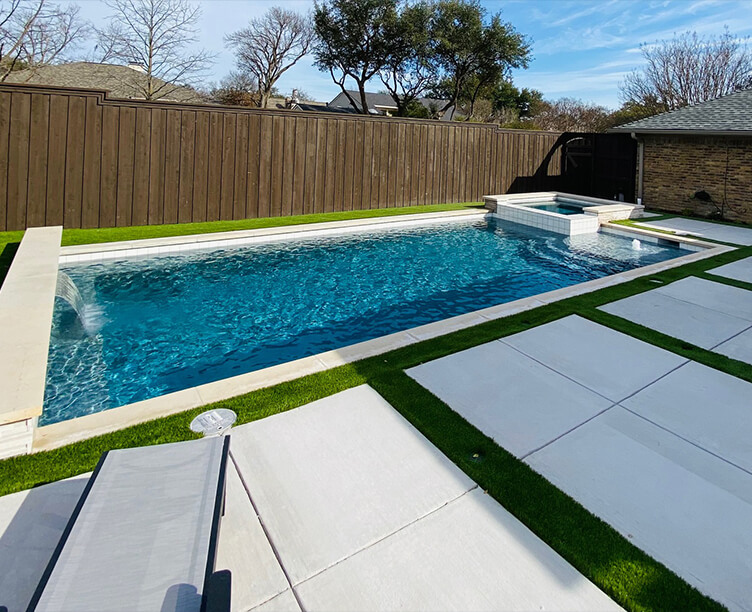 Create Your Ultimate
Vacation Spot with the
Locally-Owned Luxury
Pool Builders