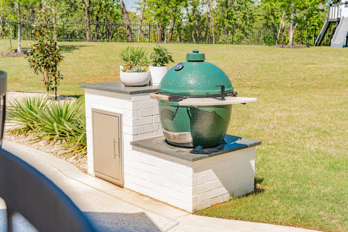 Fireplaces and Fire Pits Fireplaces and Fire Pits