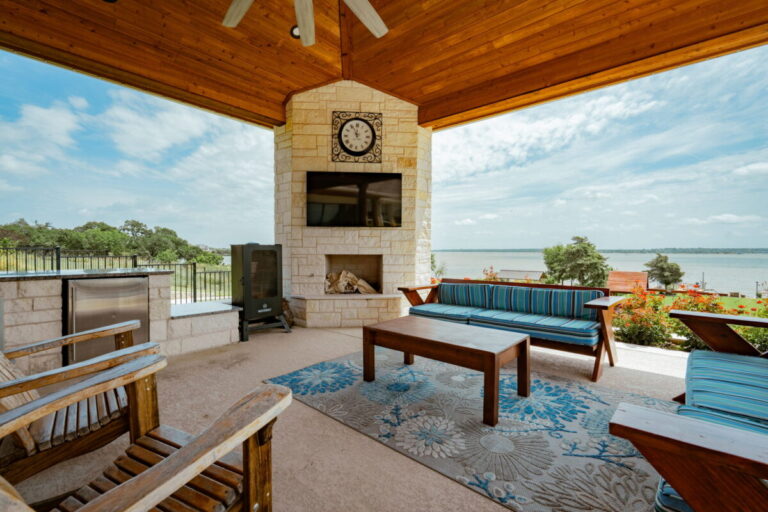 Fire Features 101: Choosing Between a Fire Pit and an Outdoor Fireplace