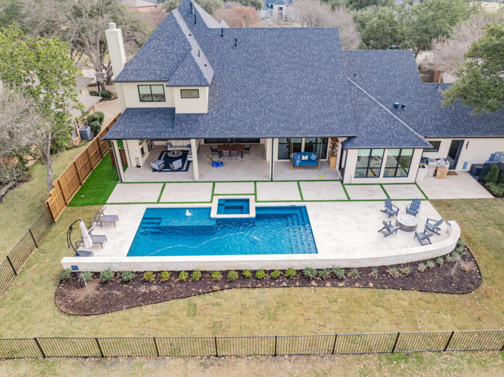 Luxury Swimming Pools & Outdoor Living Spaces