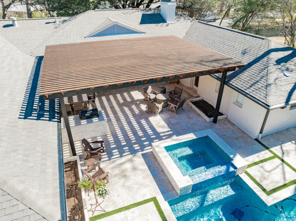 Luxury Swimming Pools & Outdoor Living Spaces