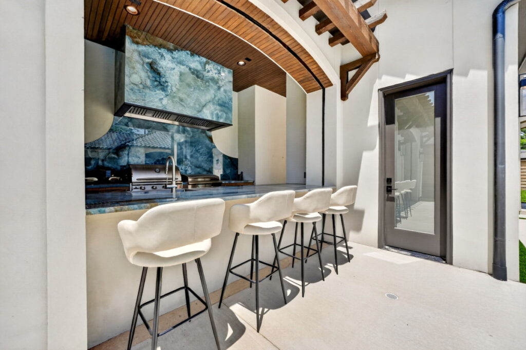 outdoor kitchens