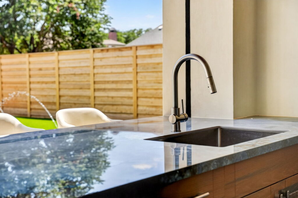 outdoor kitchen sink