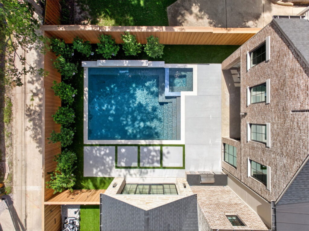 swimming pool contractor