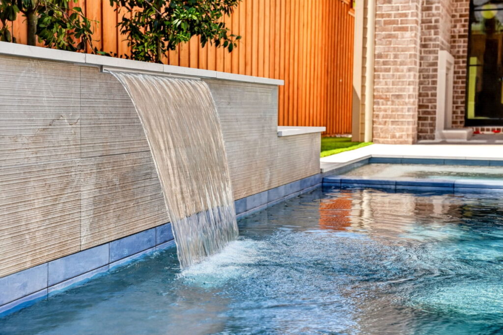 swimming pool watervfeature