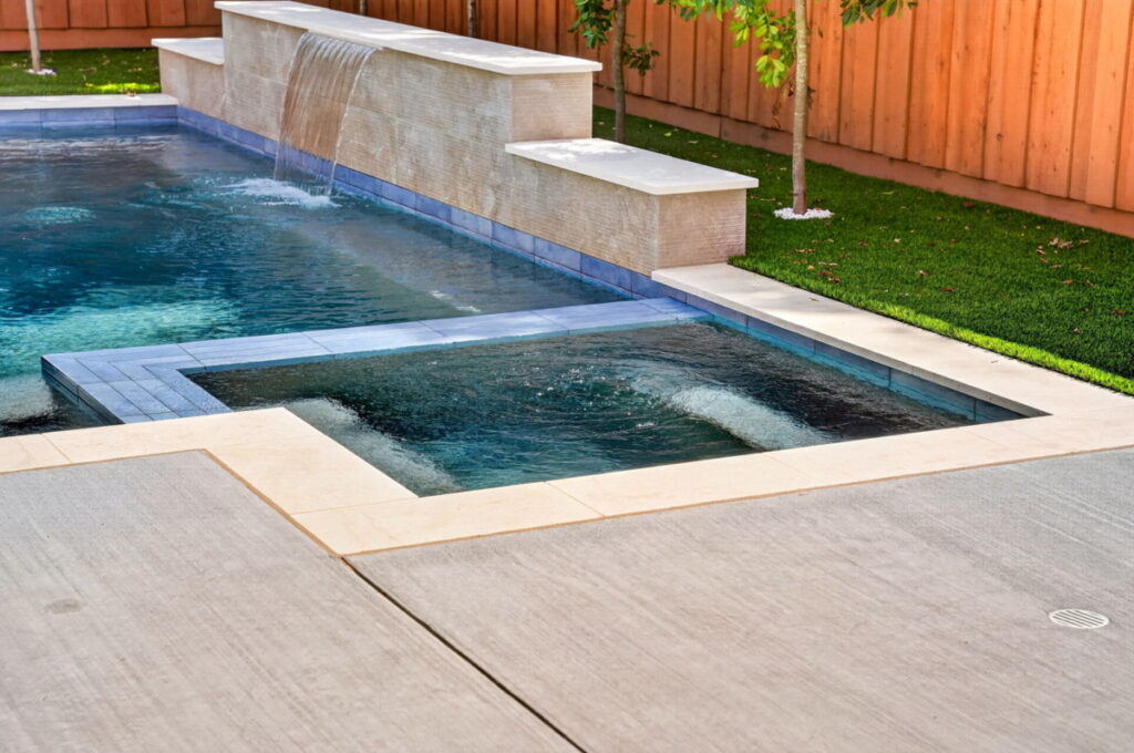 pool builders